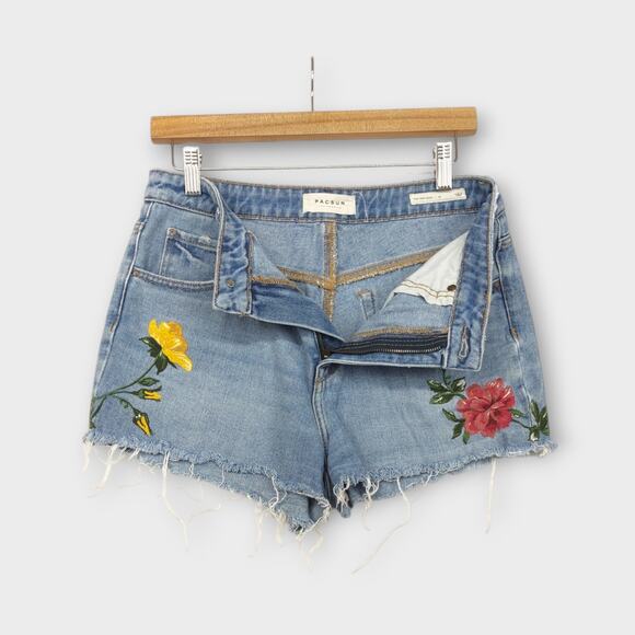 Womens Pacsun High Rise Short Flower Embroidered Shorts Size 29" Waist - Picture 5 of 9